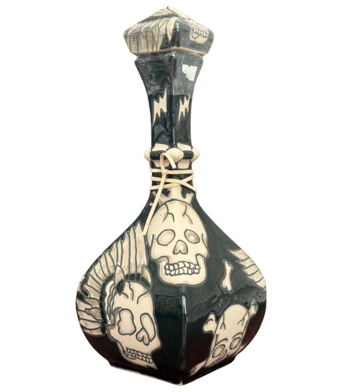 Dulce Amargura Tequila Reposado Ceramic Skull Edition 1L